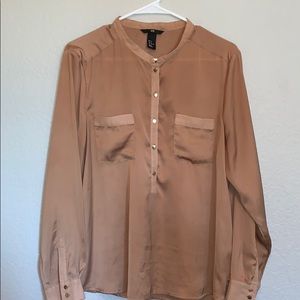 Silky long sleeve top.